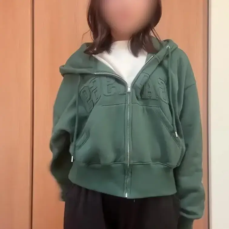 【私服脱衣&全裸オナニー】
気づけば1月の半分が過ぎてしまいました…
恥ずかしいところ晒すので許してください…
今