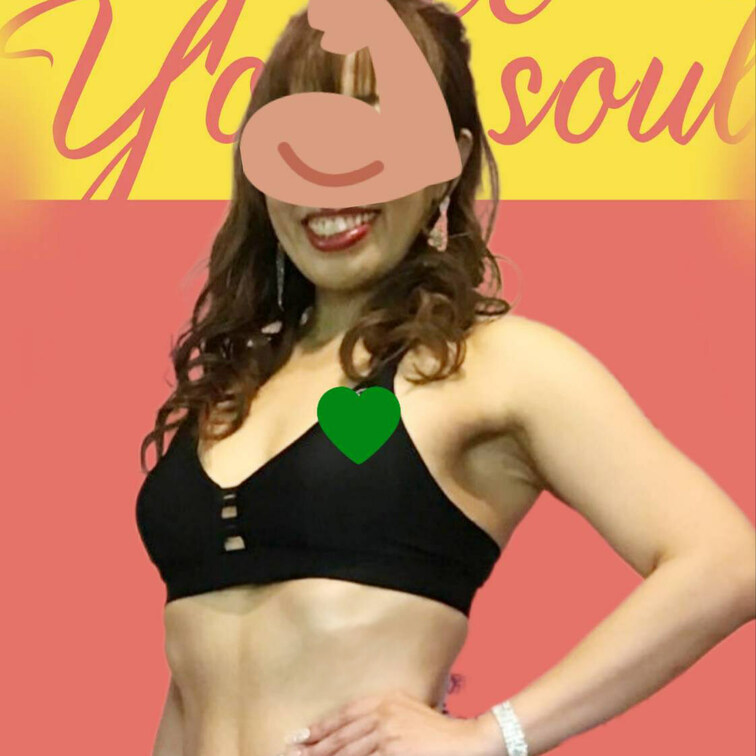 大会ではこれくらいまで絞ります。
トレーニングしながらの減量はストレス発散が大事💛