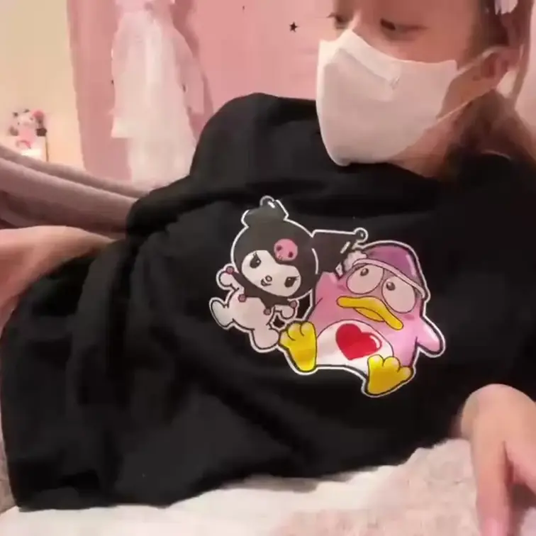 【みれい 20 歳】

みれいさんのライブ配信動画です
生ライブ配信だと、1 回の有料配信を視聴すると、おおよそ平