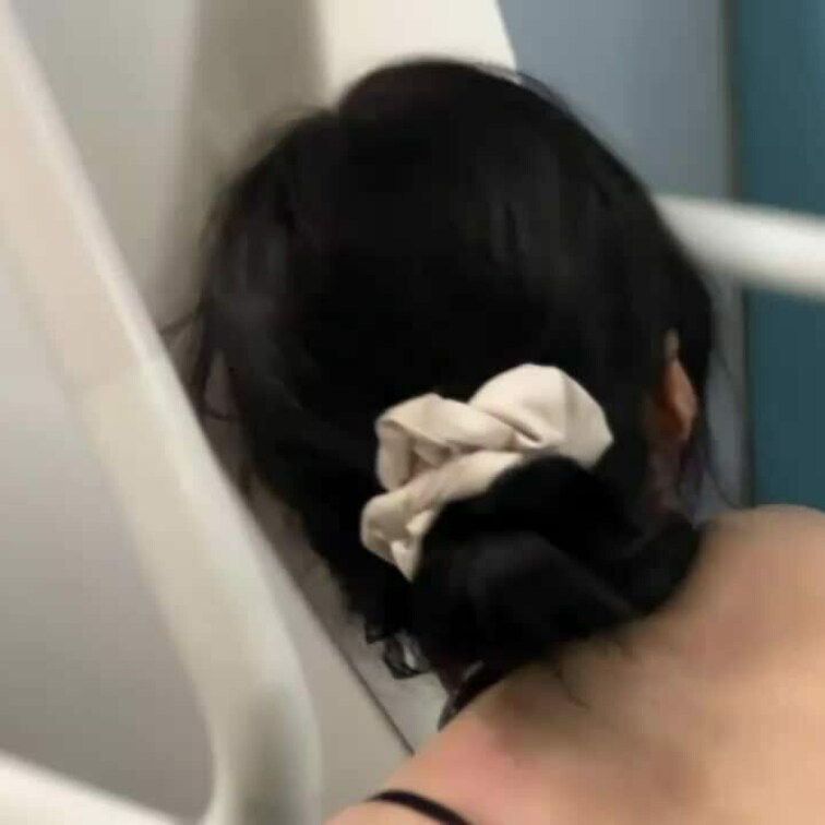 性癖は変わらないけど、性的嗜好は変わる
というのが持論なんですけど、

べんき舐めは性癖だと思います。

SM
