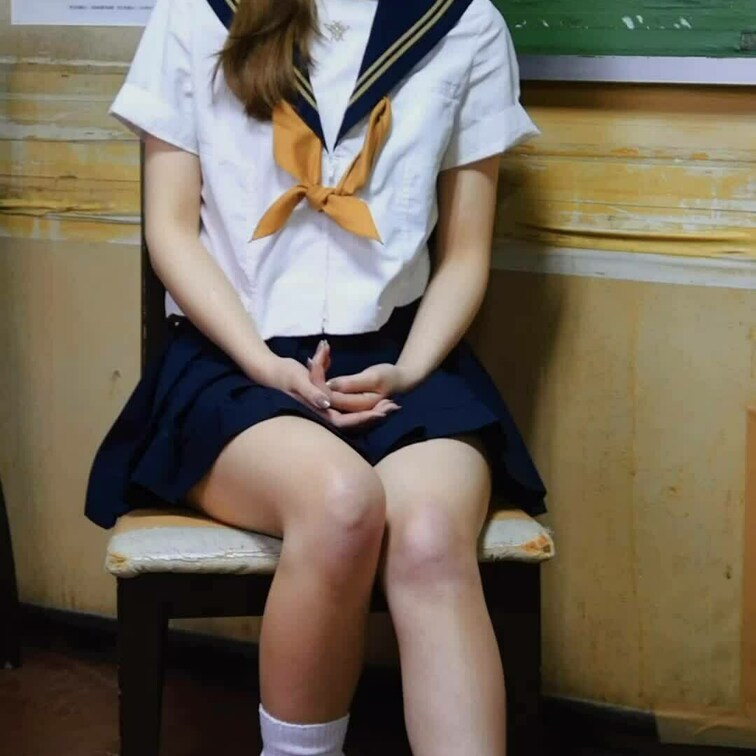 鎌⭕️夏セーラー服‼️
エロ映画館で制服に２発かけかけです😍リアルおかずにされました😍
制服イベント👍


