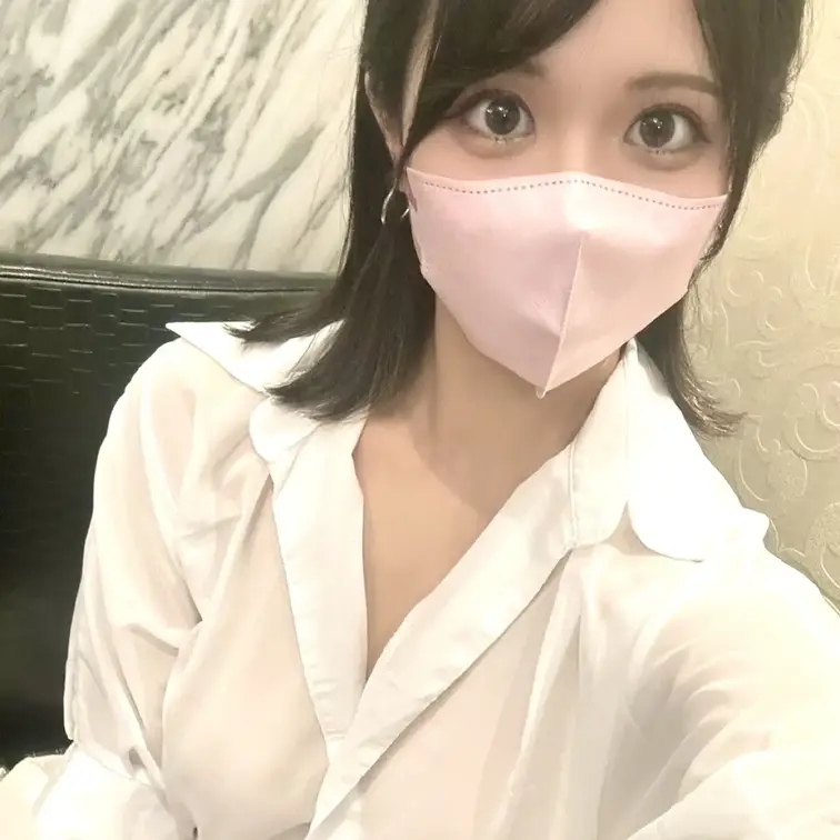 ノーブラワイシャツ☆