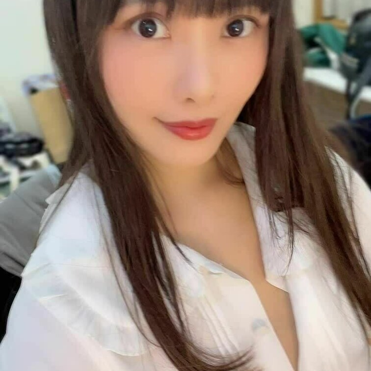 昨日と似てるけど、
こっちは実はワンピース💕

先週の撮影会は清楚系がテーマでした✨