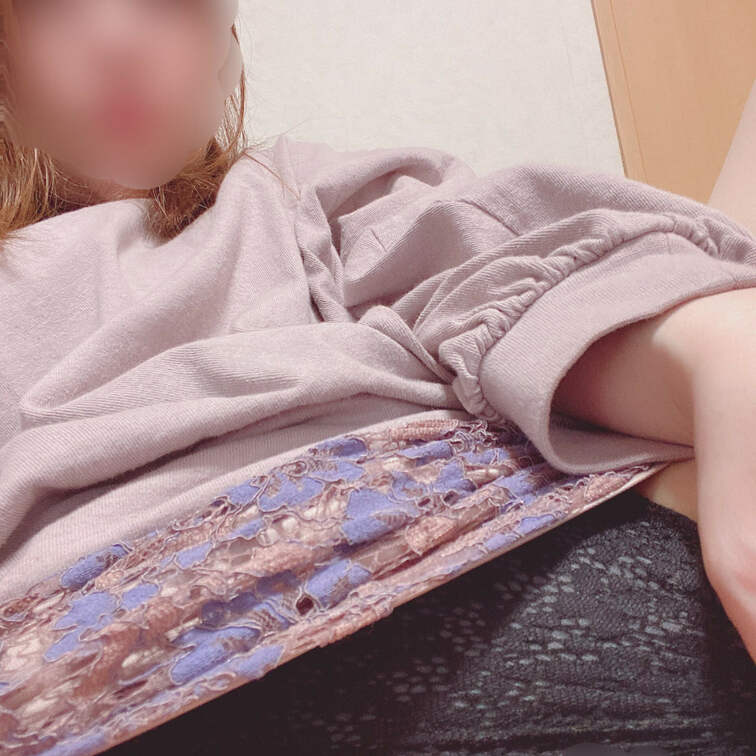 よくこうやって出しちゃいます😌💋
