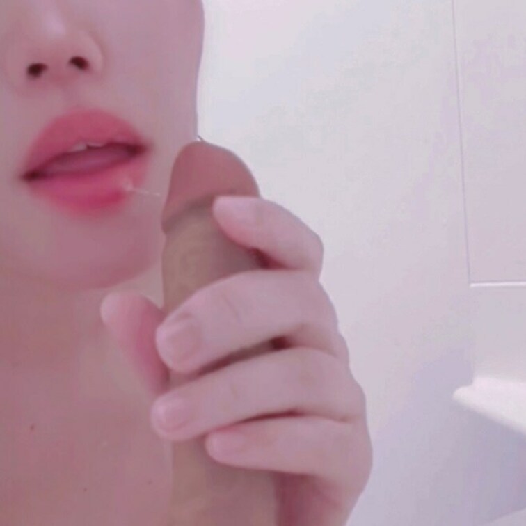 【淫乱巨乳】ムラついた巨乳ジュボシュボフェラとパイズリされながら淫語で責められるザコチンポを挿入してアヘる淫乱OL
