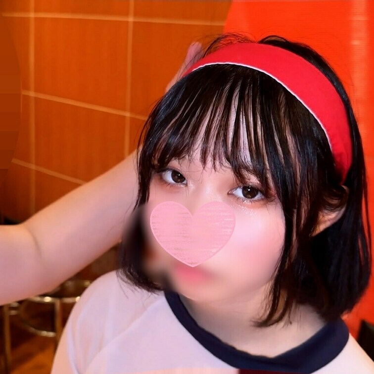 【顔出し】黒髪ボブ〇リっ子ｐ活○○○２。○リ度MAXブルマ履いて家ぞくにバレないようにこっそりハメ撮り。膣奥大量中出し！