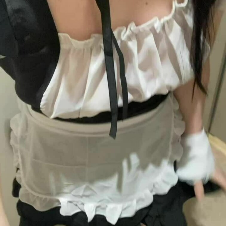 メイドのいろは。
ウーマライザーを中に仕込んだら気持ち良すぎてこんな状態😅
このままコート羽織って外歩こうと思ったけ