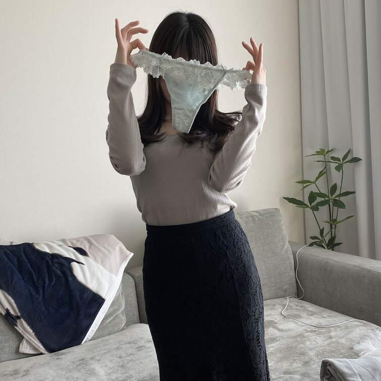 清楚なフリした性欲おばけのお○○○さん

着替えシーンとハメ撮り一部です