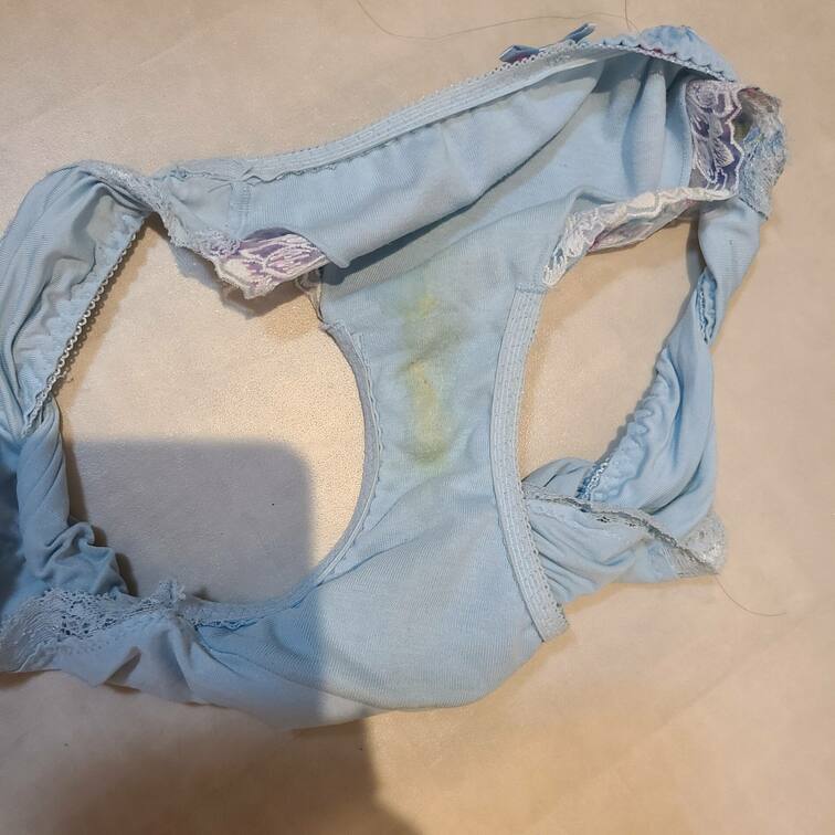 パート主婦の下着の中、気になりませんか?(*´艸`)❤️
クロッチをやらしく汚しながら、働いているかも…😳❤️