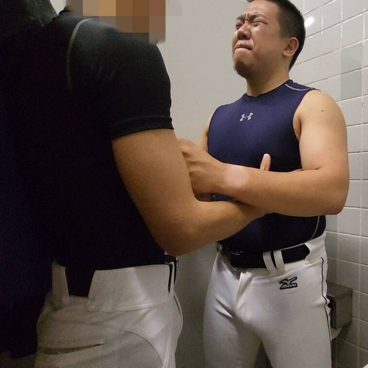 旅先でユニ好きさんと出会い、夜の競技場へ行くと…