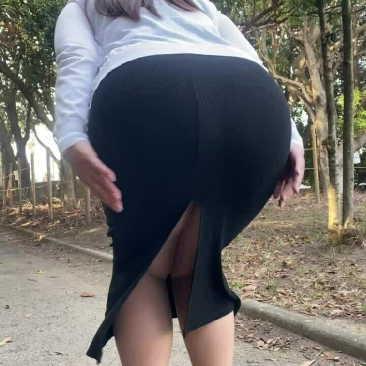 🍑尻Tバックが満開
