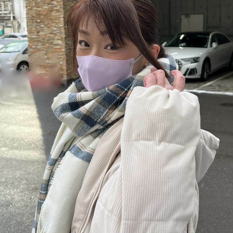 今日もぉ、、寒いね、、、
エロい格好は、、また、、夜ね♡