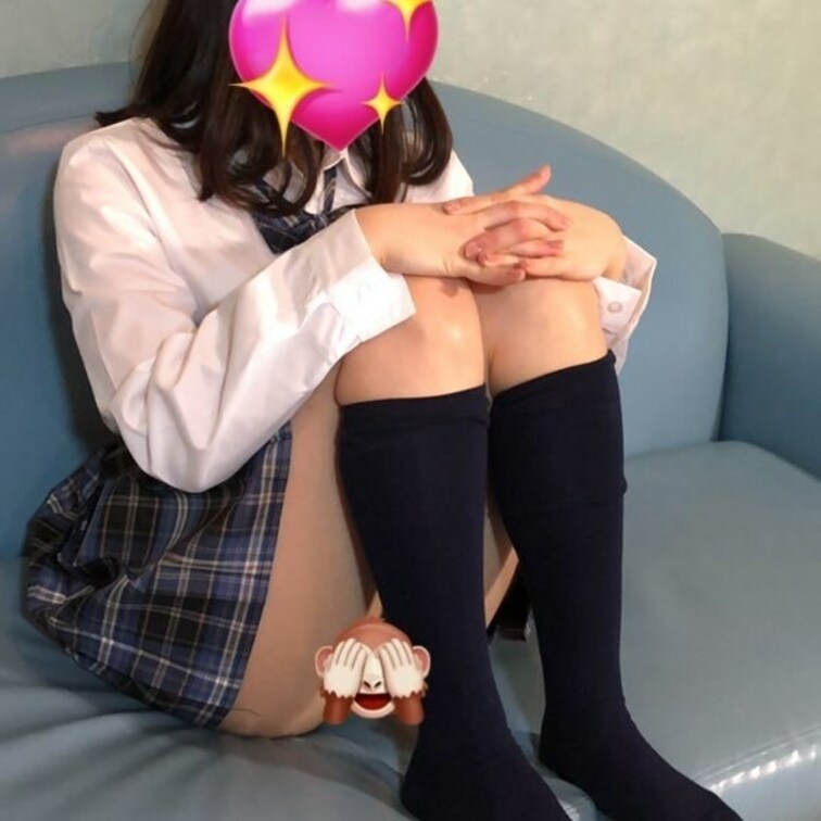 生徒No1 ありすちゃん20歳
清楚な可愛い女の子です！
エッチすることが好きらしいです❣️

現在編集中〜📷