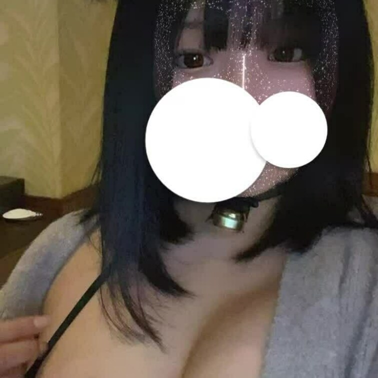 遅くなってごめんなさい😭
まずは今月の動画から！1本目

黒猫ビキニです