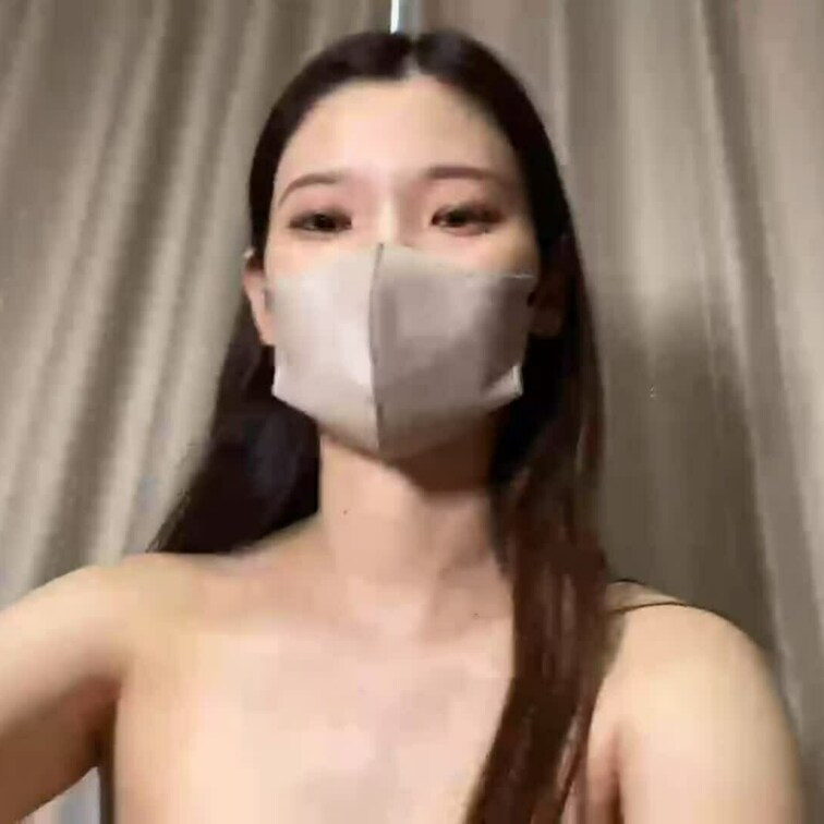 【にあ 20 歳】

にあさんのライブ配信動画です
生配信だと、1 回の有料配信を視聴すると、おおよそ平均 5,0