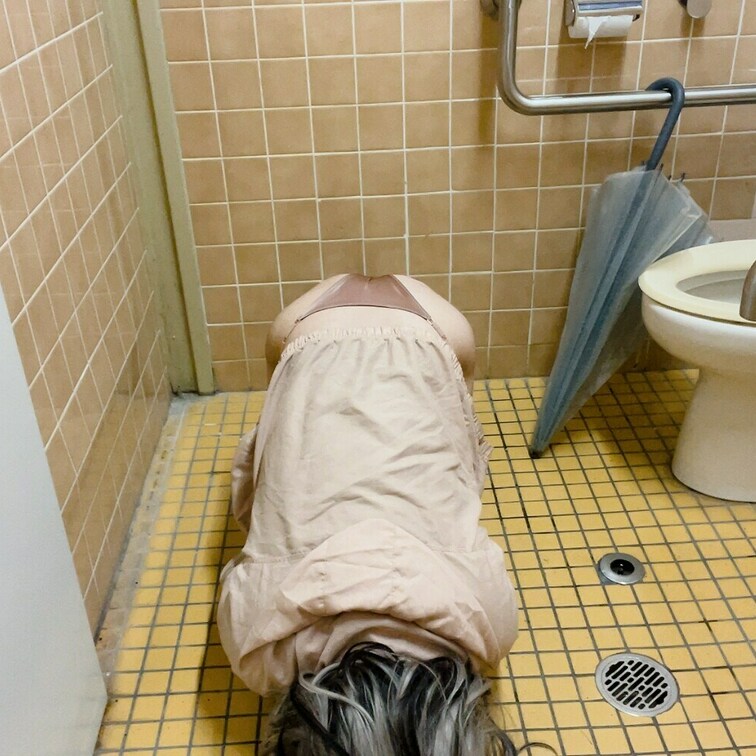 私の挨拶は土下座です🙇‍♀️