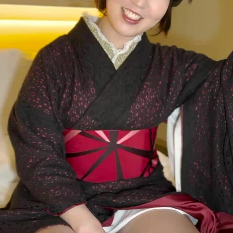 着物から覗くパンツ🍒