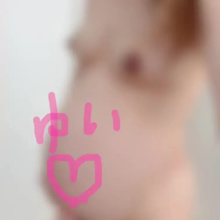 ご無沙汰になっていてすみません。この度第4子を授かり、あと1ヶ月で出産です！
撮影会も行っていますし、動画や写真もたく