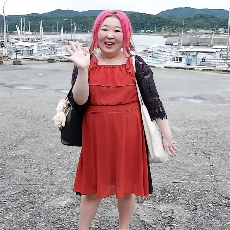 りほさん。鯛茶漬けの感想を言うだけの短い動画です。