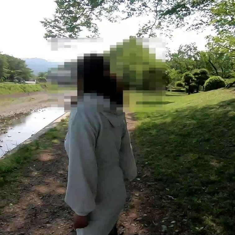 良い季節となりましたｗ真昼間の公園でのお散歩チャレンジですｗリモコンバイブでも遊んでみましたが。これから癖になりそうです