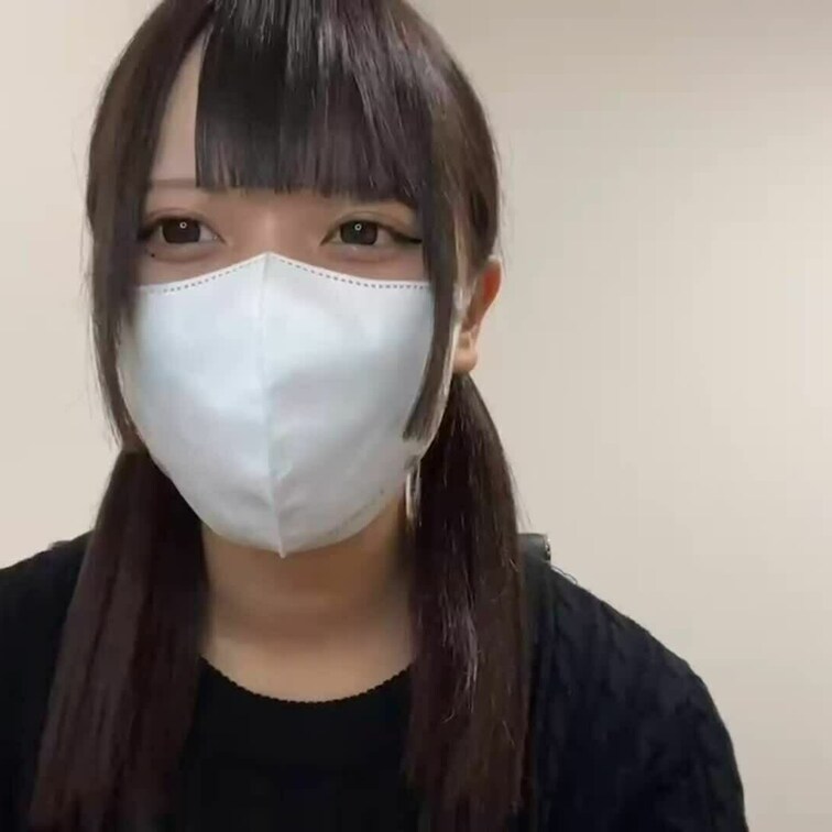 【りん 18 歳】

りんさんのライブ配信動画です
生配信 だと、1 回の有料配信を視聴すると、おおよそ平均 5,