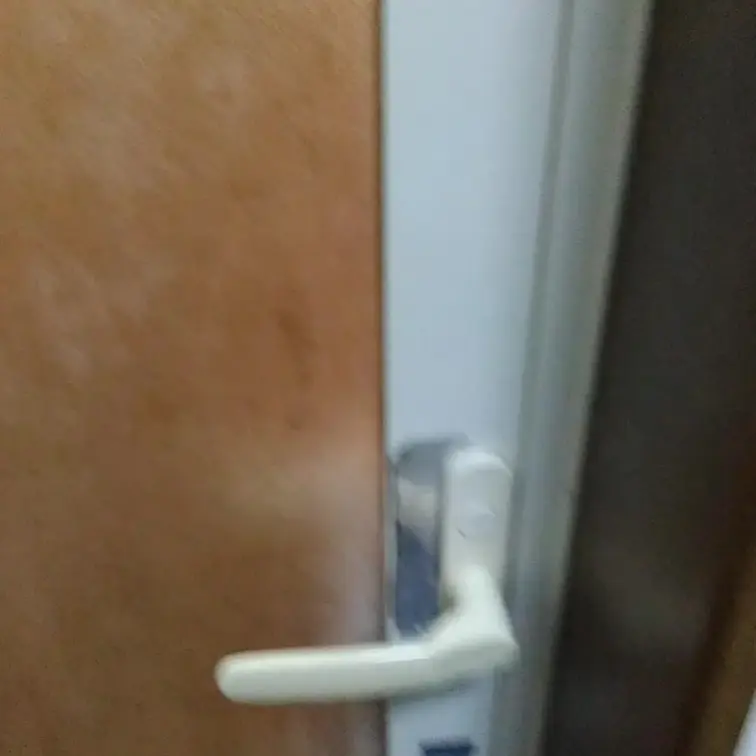 入浴中を覗きます。嫌って言いながら、旦那が興奮するのなら渋々🆗します。リクエストあれば、入浴バージョン増やしていきます。