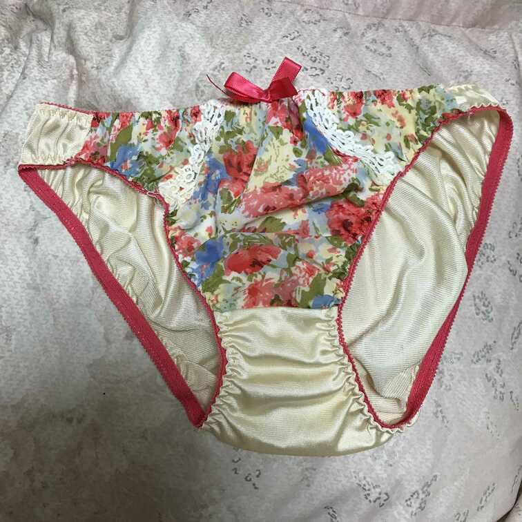 今日のリナのパンツです🥰