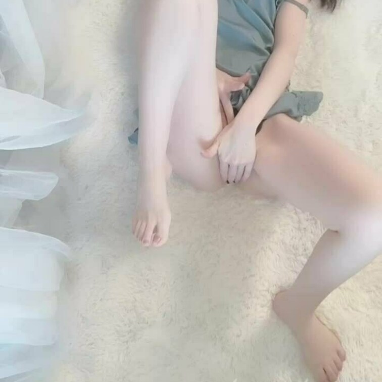 今日は動画でえっちなぱんつ💗
自分で広げちゃいました🥺

