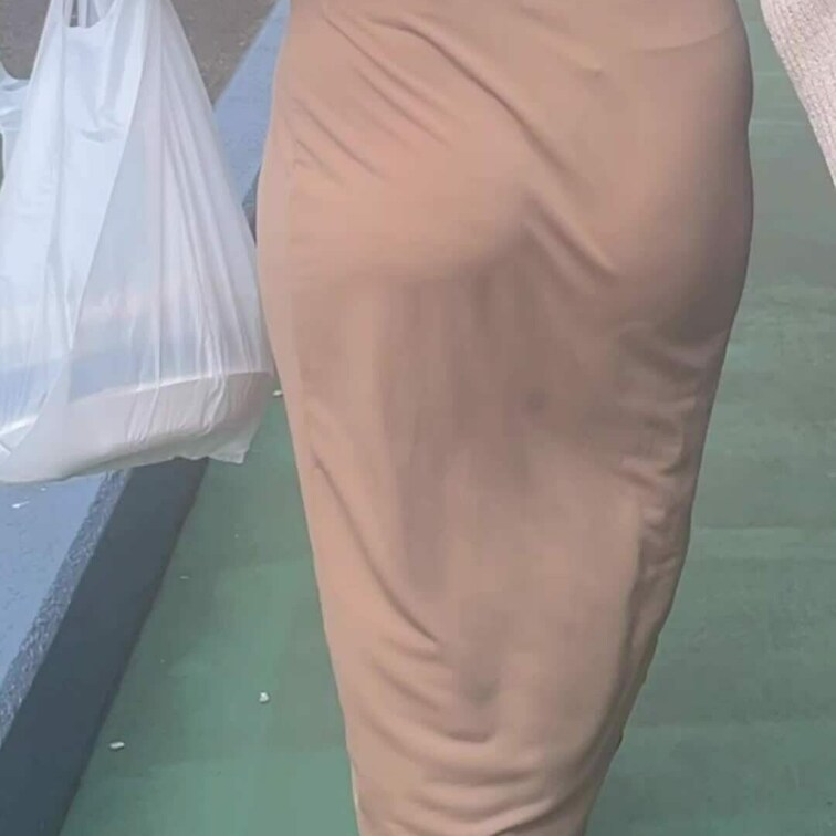 昔から歩き方が好きです。やけに姿勢がピンとしてて人見知りのくせに意気揚々としてる感じです。
接写好きの私の趣味ショット