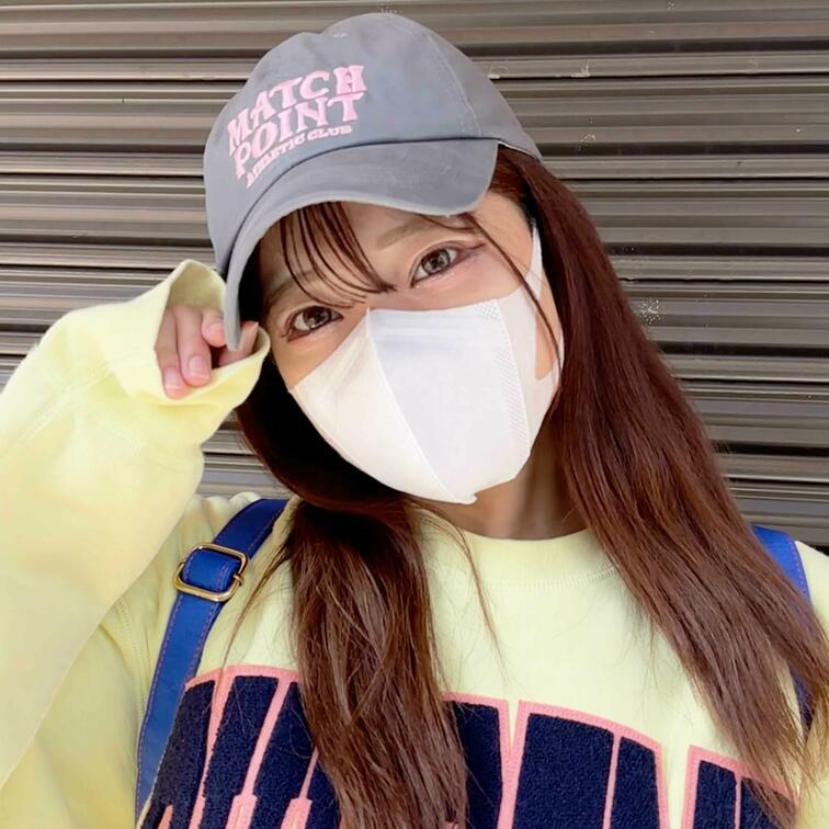 #108【HINA 24歳】
今回ストリートスナップに協力してくれたのは、Supremeのトレーナーがお似合いのHIN