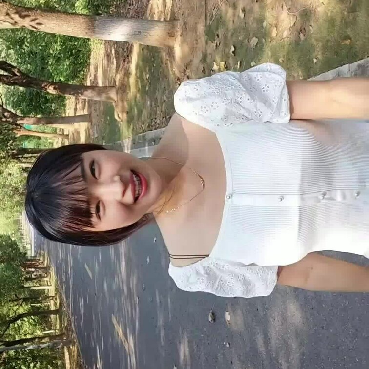 今日のお散歩コースはココ💖
静かな並木道を一人占め🍃✨