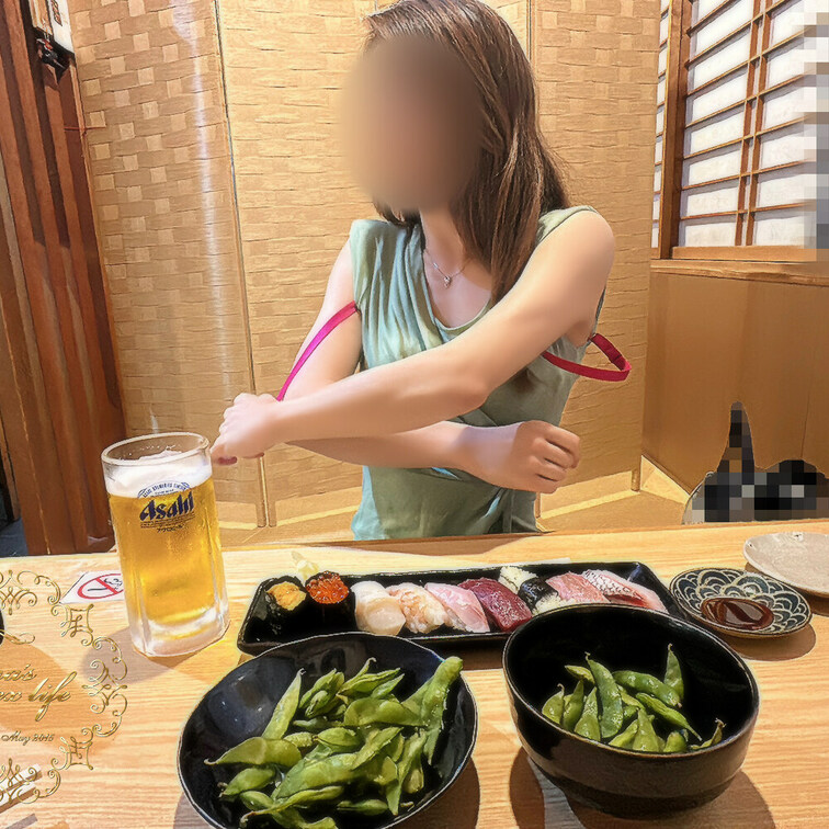 お寿司屋さんでブラ生脱ぎ　5枚023.09-No.46

この日のデート内容
・お寿司屋さんで夕食
・コンビニで