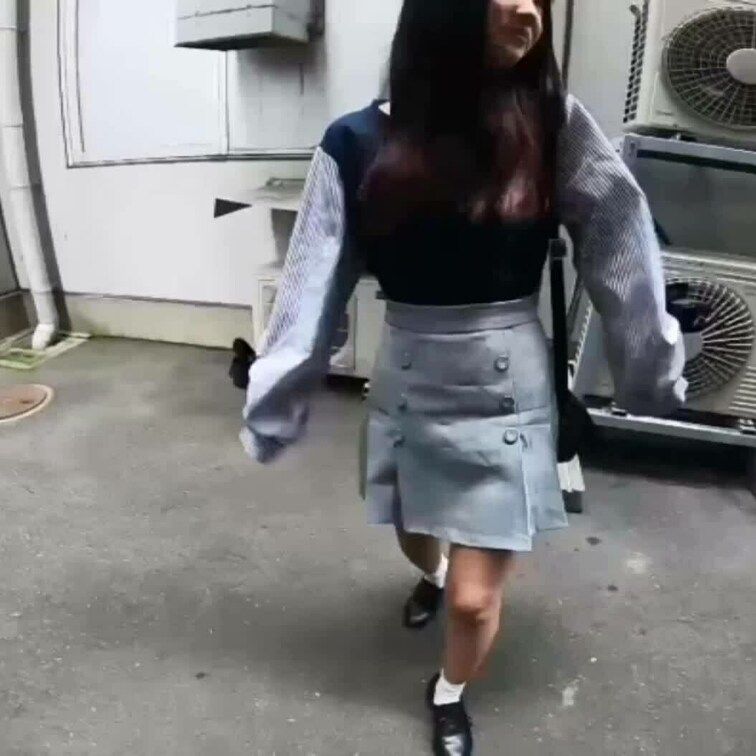 可愛い子のNARUTO走りからの野外フェラ