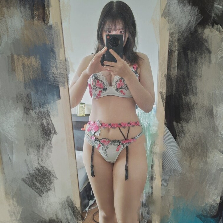 サルート自撮り

生活感まるだし🫶🫶
