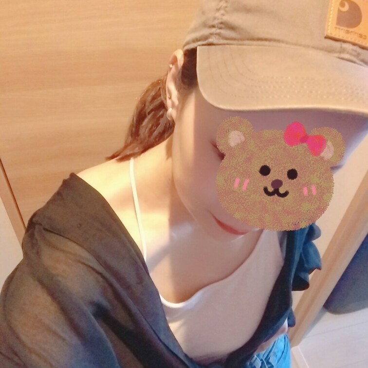 パート主婦のお休みの日の様子☀

○○○を幼稚園に送って、今日はランチ食べにお出かけしました✨



