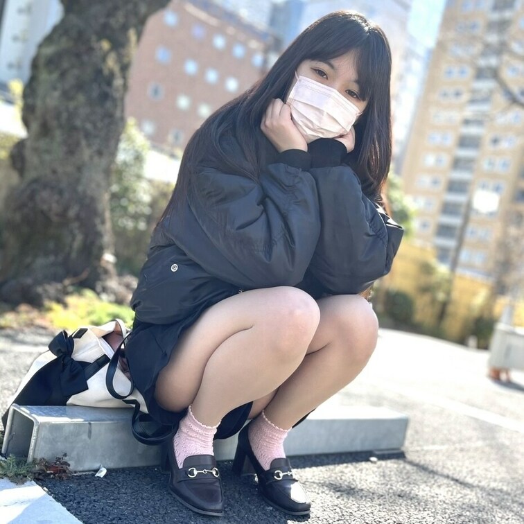 NO.8《RINA》

ギャップに仰天！！！

今回撮影を協力してくれた街角の美人は
大人し目の雰囲気のRIN
