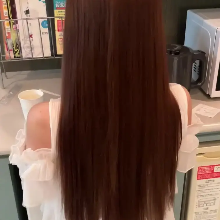 サラサラロングヘアを堪能