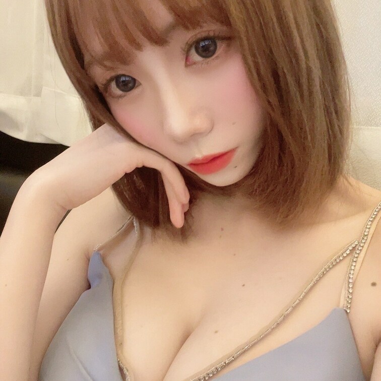 髪伸びてきたかな❤️🫦
今日撮影したよ！😈❤️