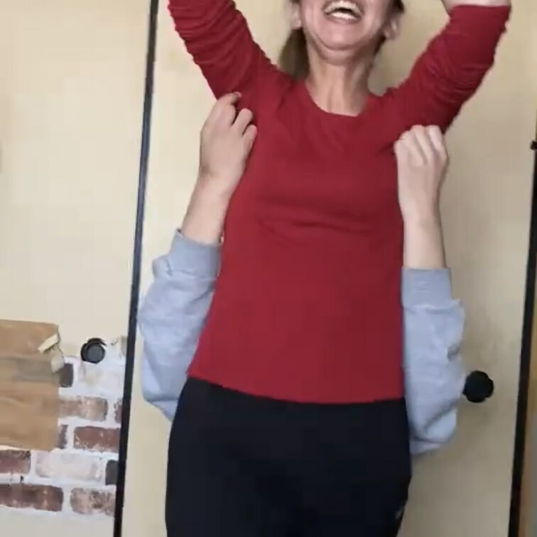 皆様いつもご購入ありがとうございます☺️
今回のくすぐり動画はこちらです👍

是非見てあげてくださいね(  ˆОˆ