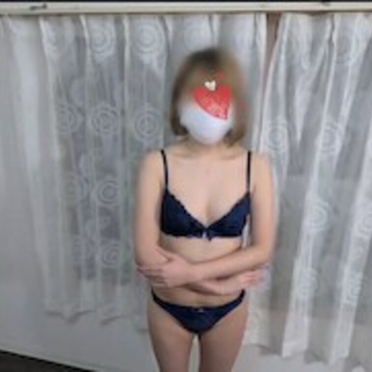 今夜フル映像アップします！

まずは、映像の中からの切り抜き写真をどうぞ！

フェラだけと言う条件で、自宅まで大