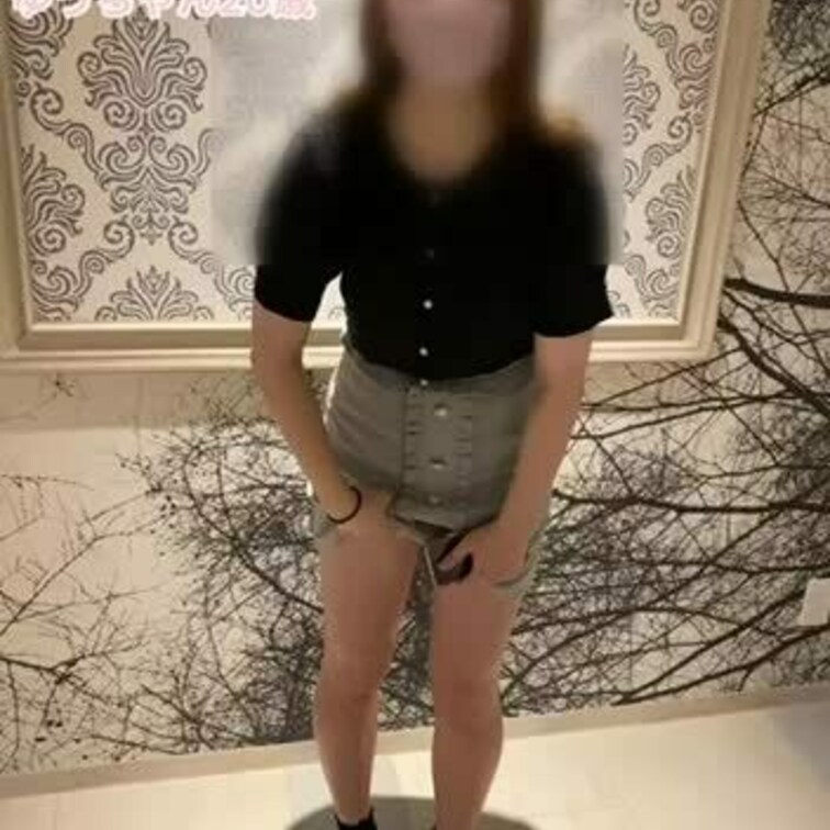 ゆうちゃん20歳

撮影前にチラッと

パンツ見せて〜