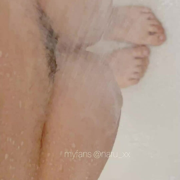 女子大生が我慢しまくった濃〜いおしっこするとこ見たい？💕