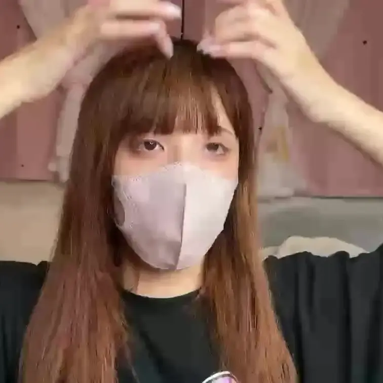 【みれい 20 歳】

みれいさんのライブ配信動画です
生ライブ配信だと、1 回の有料配信を視聴すると、おおよそ平