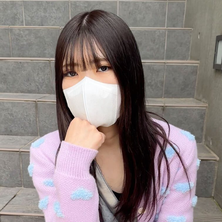  #167【KANAE 22歳】
今回ストリートスナップに協力してくれたのは、ラベンダーカラーのカーディガンが可愛らし