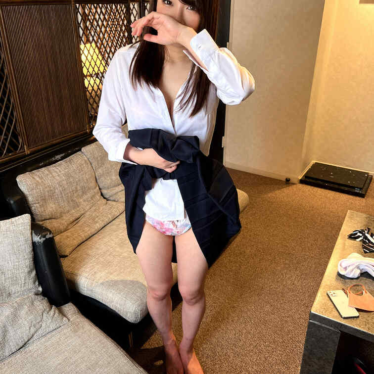 【個人撮影】絶世のアイドル級美少女りんかちゃん。制服のままで生ハメに中出しまで成功