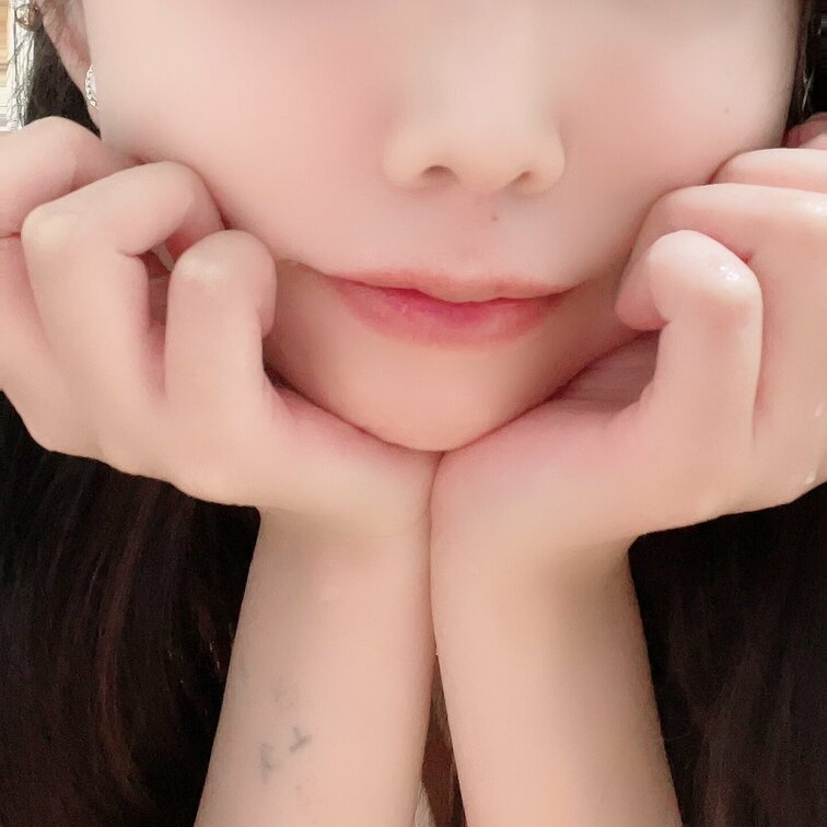 自撮りです🫶
有料プランではえっちな事沢山してます💕
是非覗いてみてね💕