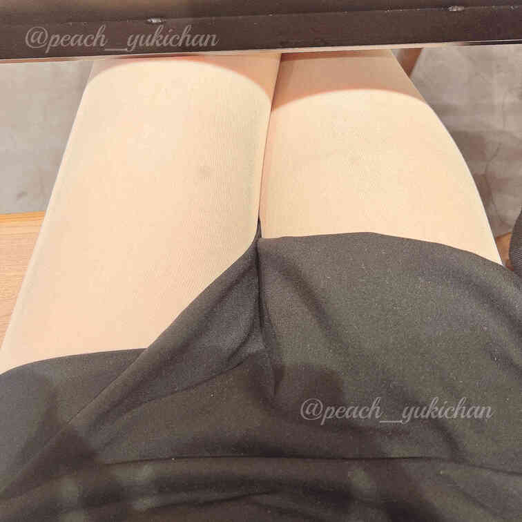 ス◯バで撮ったよ♡脚も綺麗って褒めてくれる人ありがとう˶ˊᜊˋ˶