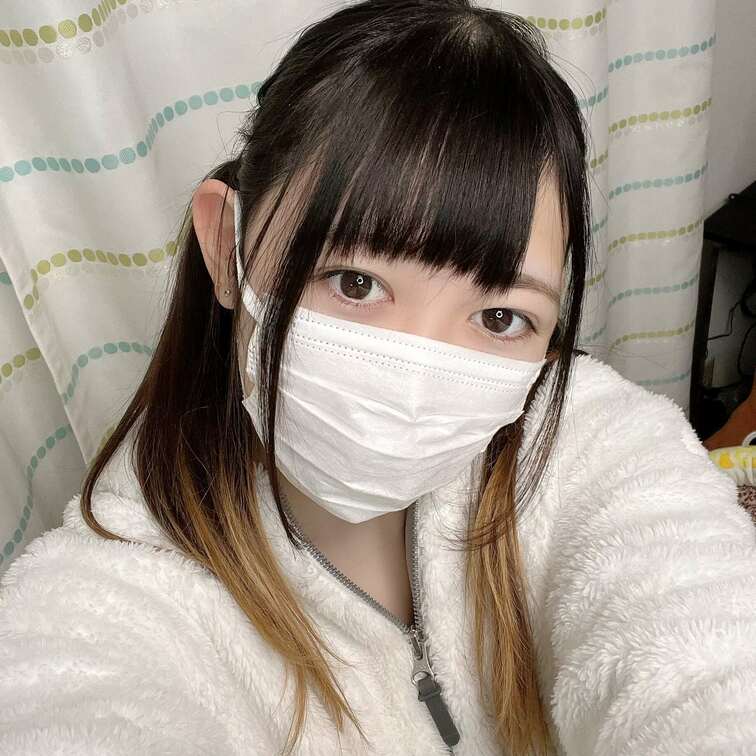おはようございます(*^^*)

今日は金曜日🌸✨
あと少し！！お仕事がんばろう😉💪

夜はえちえち写真と動画