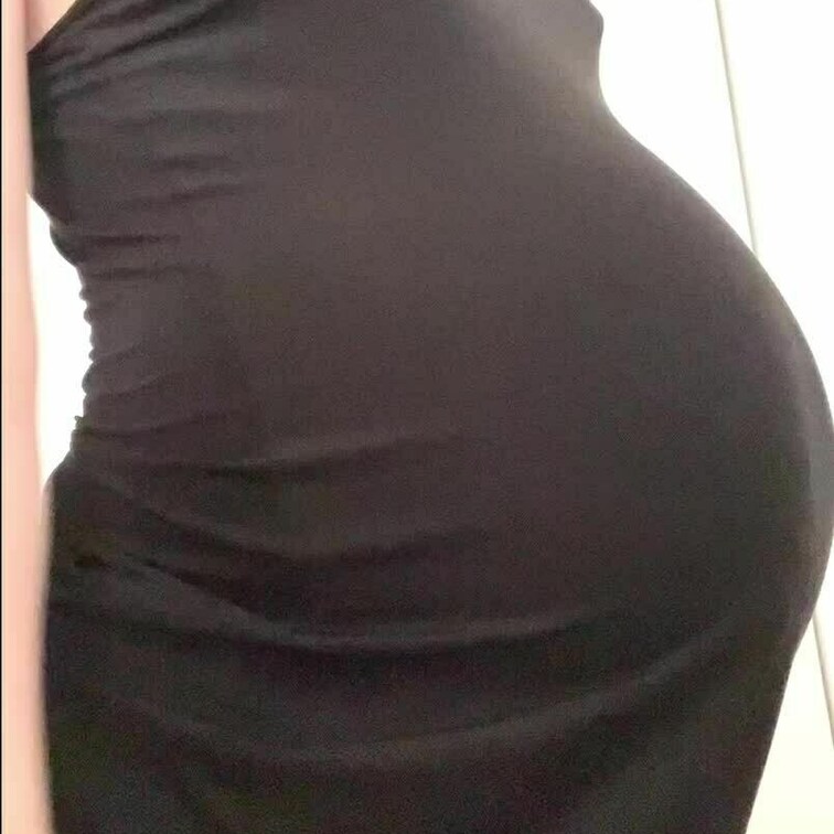 臨月なのに性欲はおさまらなくて
毎日触るしえっちもしたい💓
自分で触ってる時も動画撮っていくので見てほしいです。その