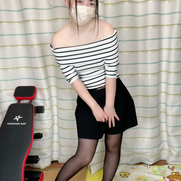 穴あきタイツ💕💕
アソコの部分が丸開きに🙈💓
